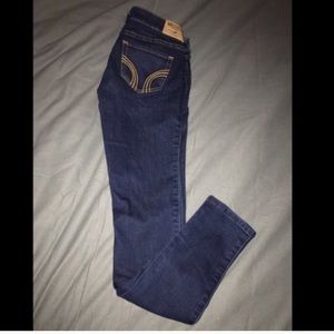 Like new! Hollister Super Skinny Jeans 0 Short